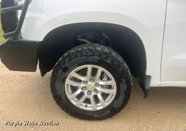 image for item EK8917 2019 Chevrolet Silverado 1500 Crew Cab pickup truck