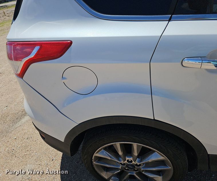 image for item IO9928 2014 Ford Escape SE SUV