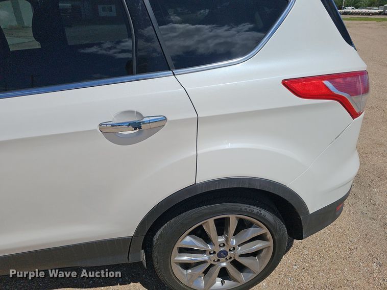 image for item IO9928 2014 Ford Escape SE SUV