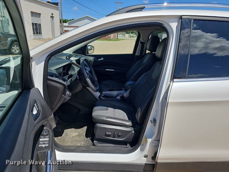 image for item IO9928 2014 Ford Escape SE SUV