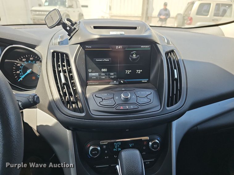 image for item IO9928 2014 Ford Escape SE SUV