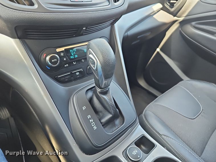 image for item IO9928 2014 Ford Escape SE SUV