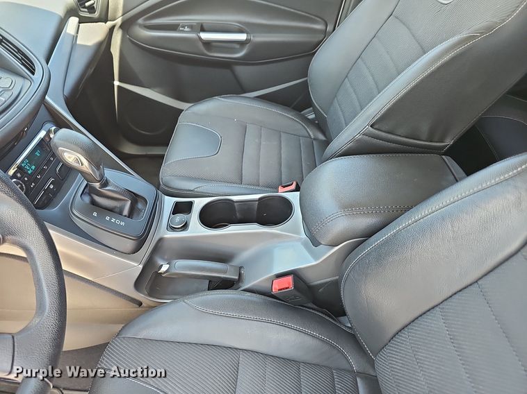 image for item IO9928 2014 Ford Escape SE SUV