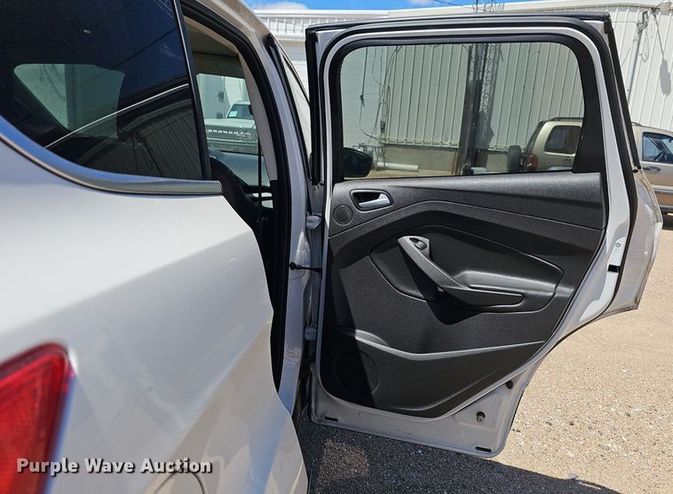 image for item IO9928 2014 Ford Escape SE SUV