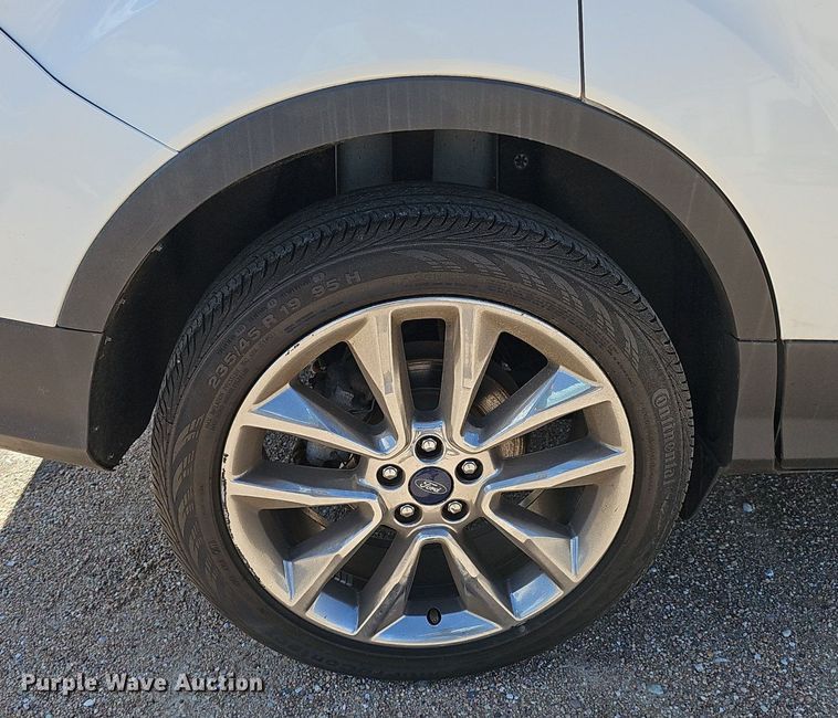 image for item IO9928 2014 Ford Escape SE SUV