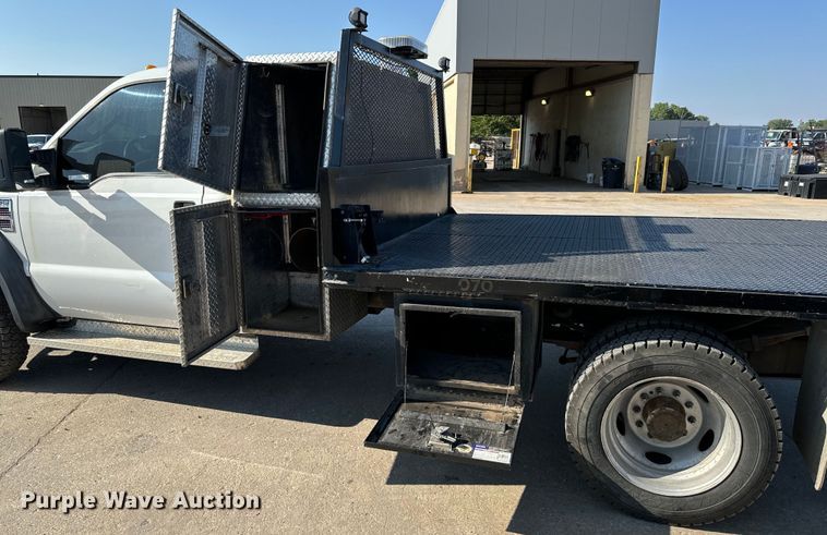 image for item LF9899 2009 Ford F450 Super Duty XL flatbed truck