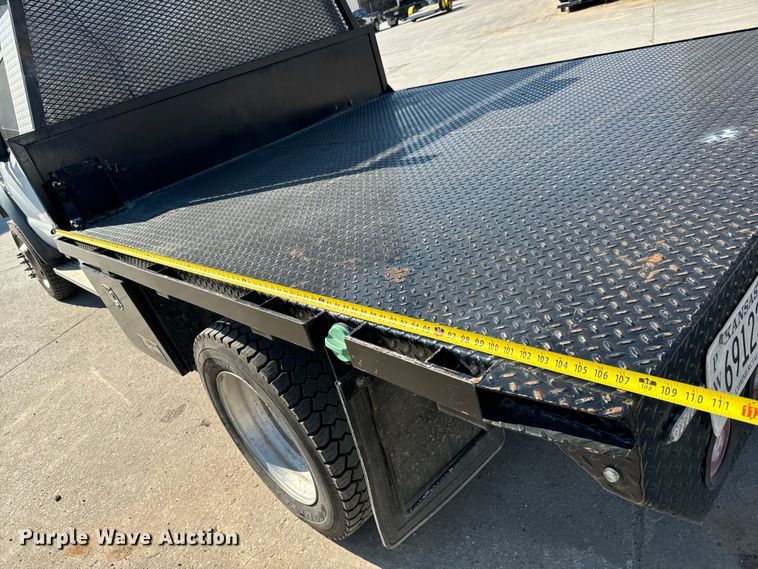 image for item LF9899 2009 Ford F450 Super Duty XL flatbed truck