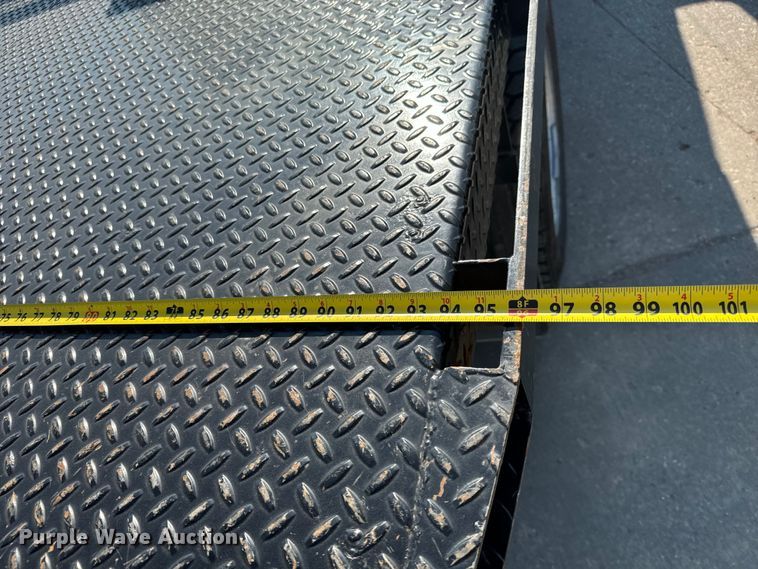 image for item LF9899 2009 Ford F450 Super Duty XL flatbed truck