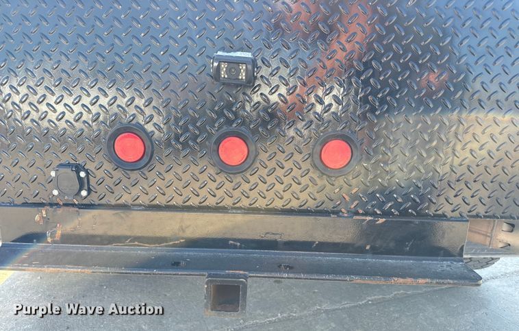 image for item LF9899 2009 Ford F450 Super Duty XL flatbed truck