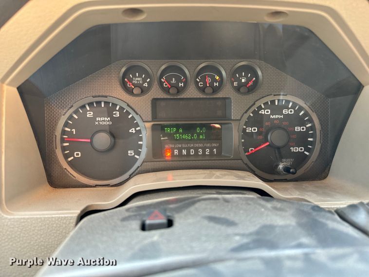 image for item LF9899 2009 Ford F450 Super Duty XL flatbed truck