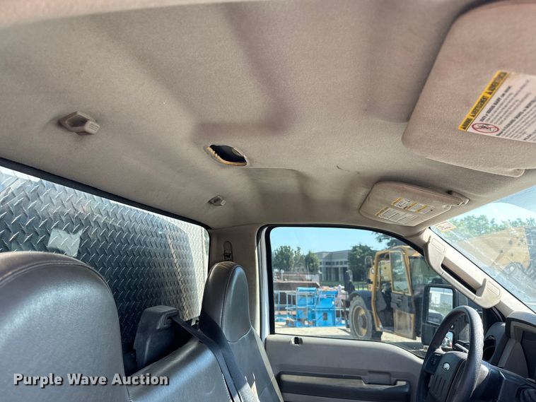 image for item LF9899 2009 Ford F450 Super Duty XL flatbed truck