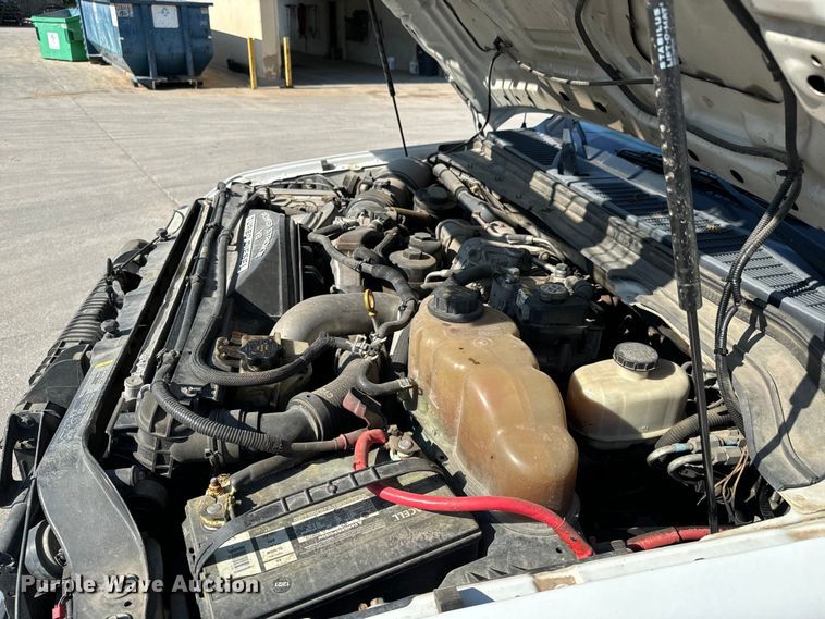 image for item LF9899 2009 Ford F450 Super Duty XL flatbed truck