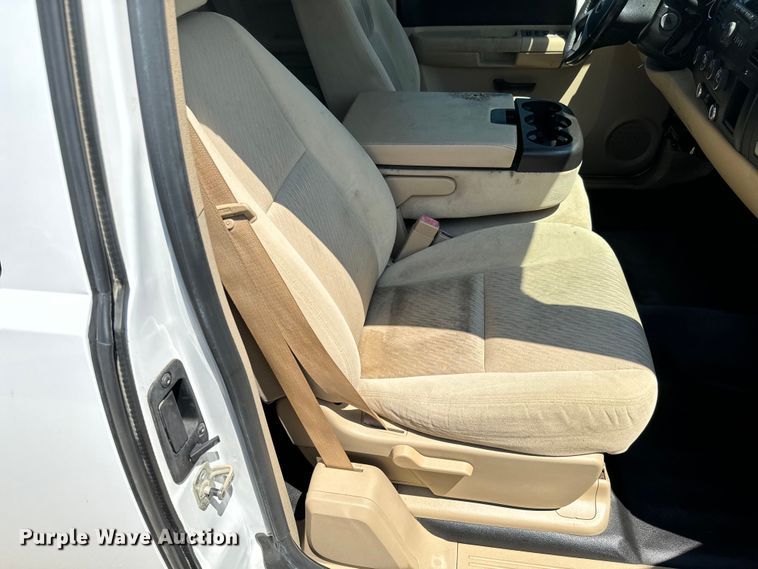 image for item LF9901 2009 Chevrolet  Silverado 1500 Ext. Cab pickup truck