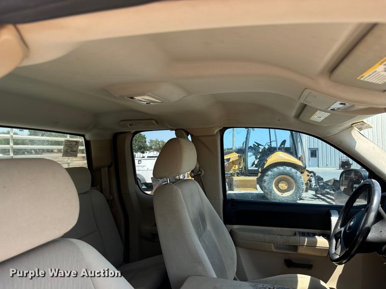 image for item LF9901 2009 Chevrolet  Silverado 1500 Ext. Cab pickup truck