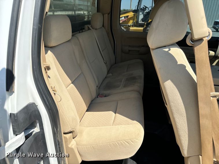 image for item LF9901 2009 Chevrolet  Silverado 1500 Ext. Cab pickup truck