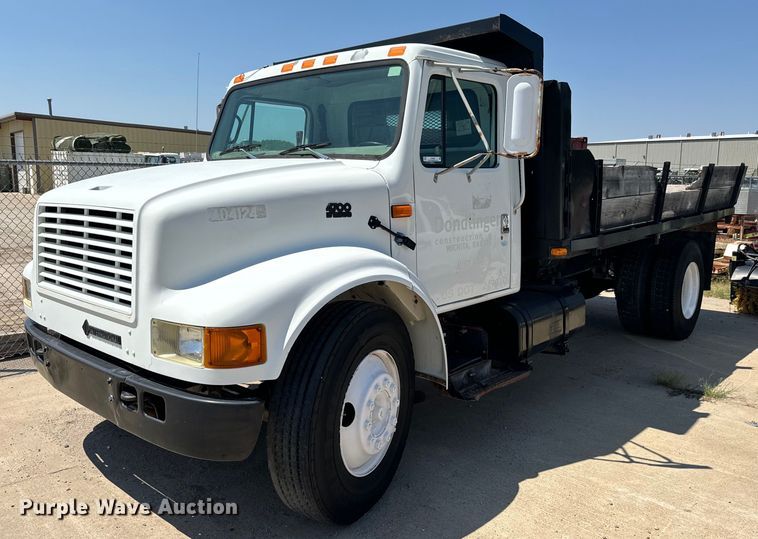 image for item LF9902 1997 International  4700 dump flatbed truck