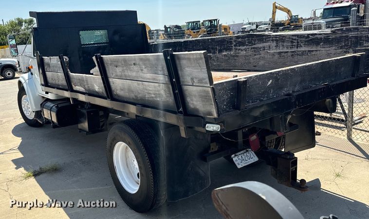 image for item LF9902 1997 International  4700 dump flatbed truck