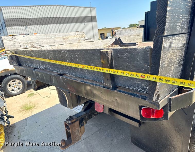 image for item LF9902 1997 International  4700 dump flatbed truck