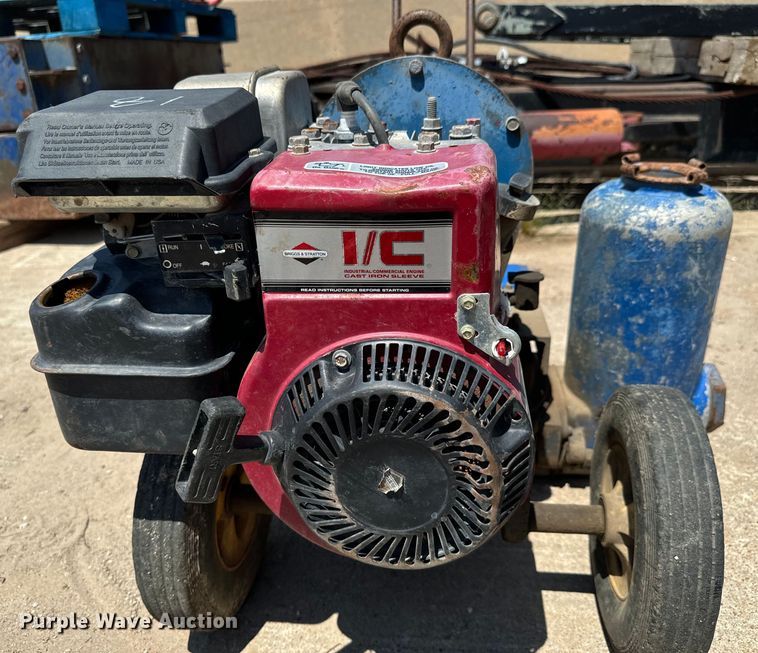 image for item LF9928 (4) pumps