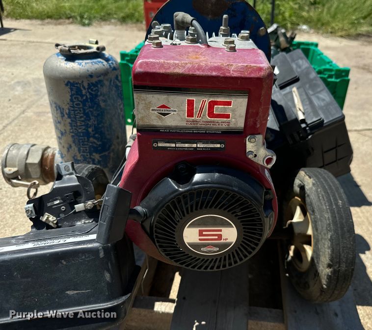 image for item LF9928 (4) pumps