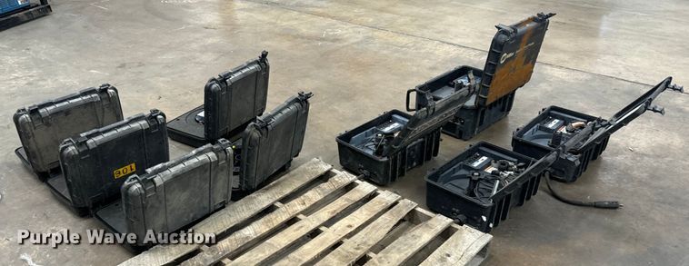 image for item LF9939 (4) wire feeders