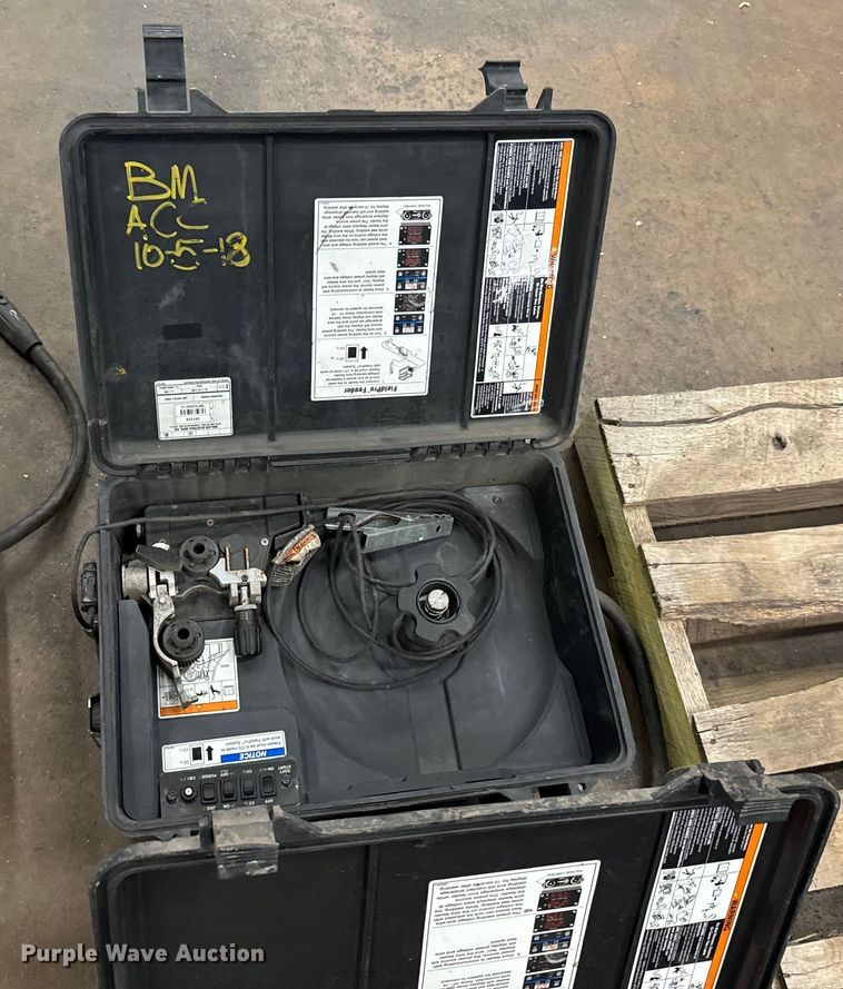 image for item LF9939 (4) wire feeders