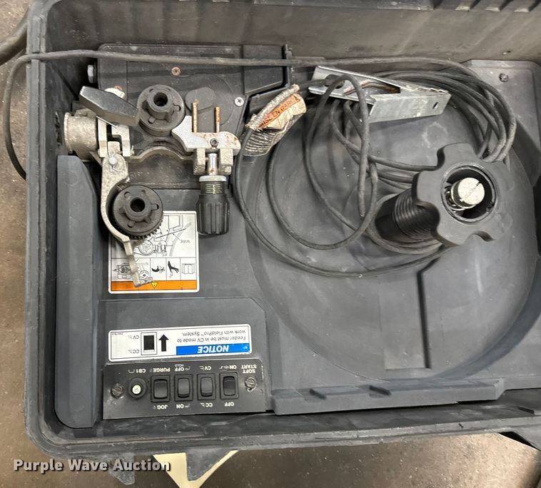 image for item LF9939 (4) wire feeders