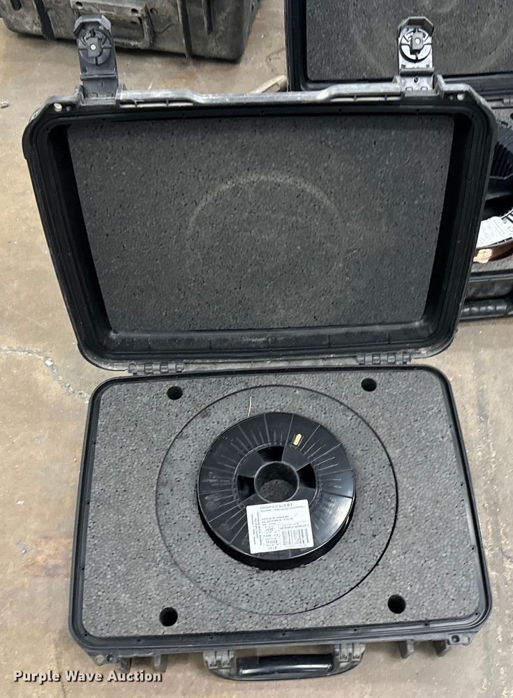 image for item LF9939 (4) wire feeders