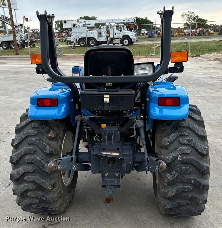 image for item LF9950 2000 New Holland TC29D MFWD tractor