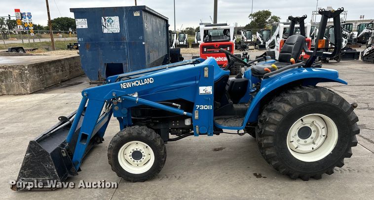 image for item LF9950 2000 New Holland TC29D MFWD tractor