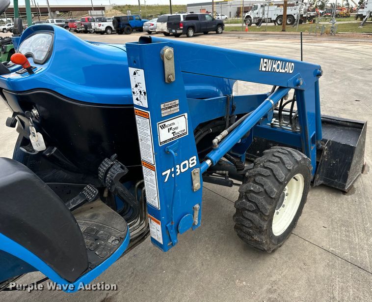 image for item LF9950 2000 New Holland TC29D MFWD tractor