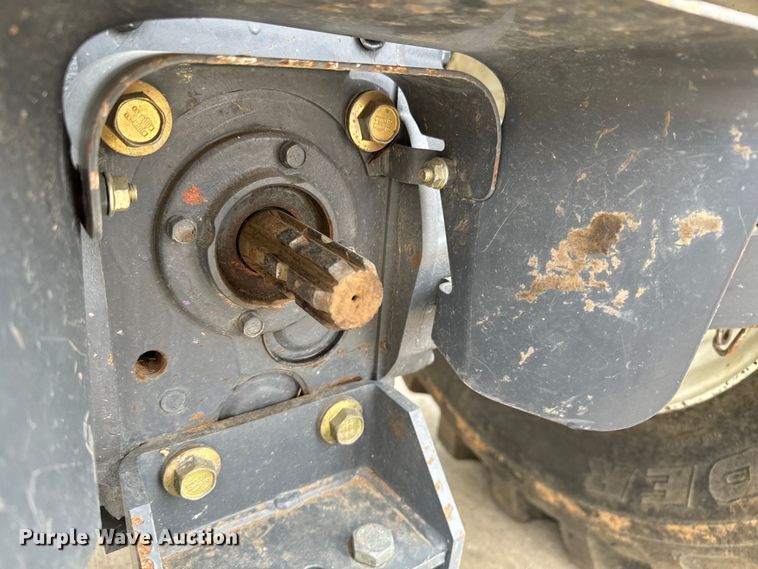 image for item LF9950 2000 New Holland TC29D MFWD tractor