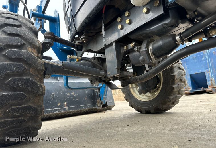 image for item LF9950 2000 New Holland TC29D MFWD tractor