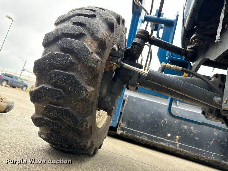 image for item LF9950 2000 New Holland TC29D MFWD tractor