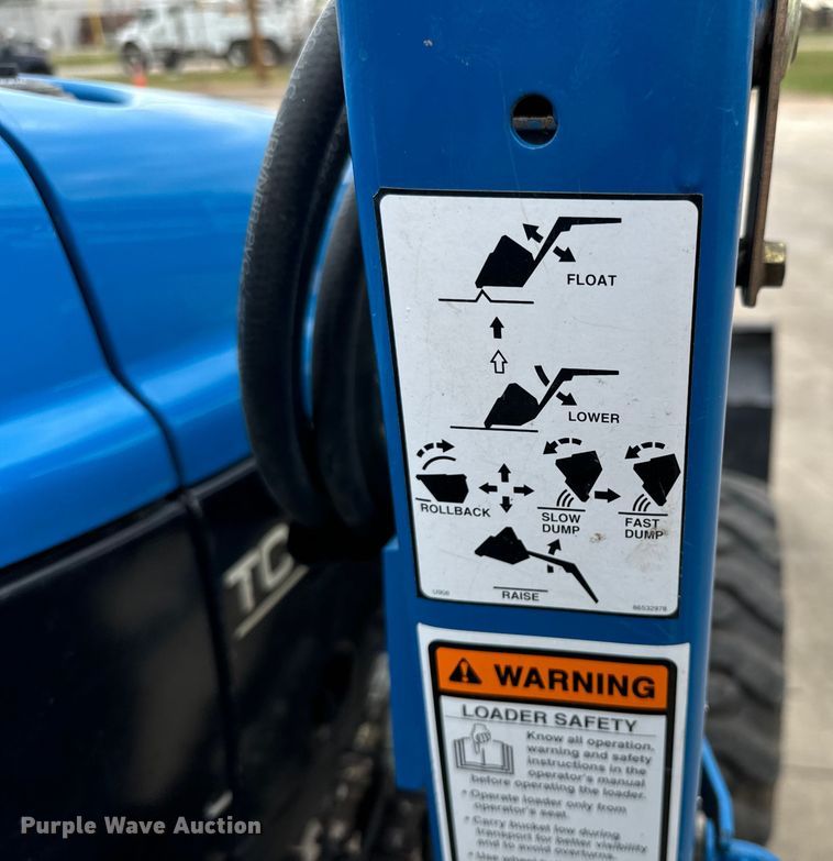 image for item LF9950 2000 New Holland TC29D MFWD tractor