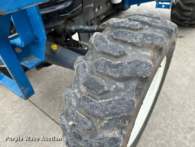 image for item LF9950 2000 New Holland TC29D MFWD tractor