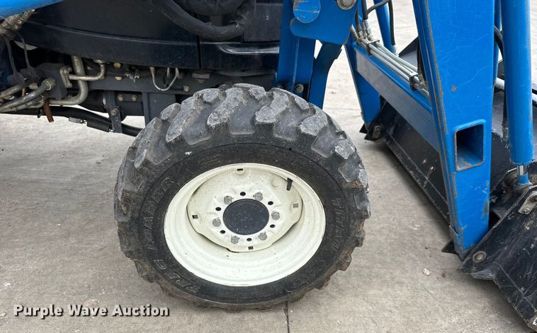 image for item LF9950 2000 New Holland TC29D MFWD tractor