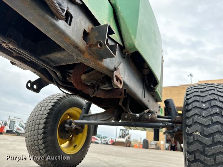 image for item LF9951 1987 John Deere 855 tractor