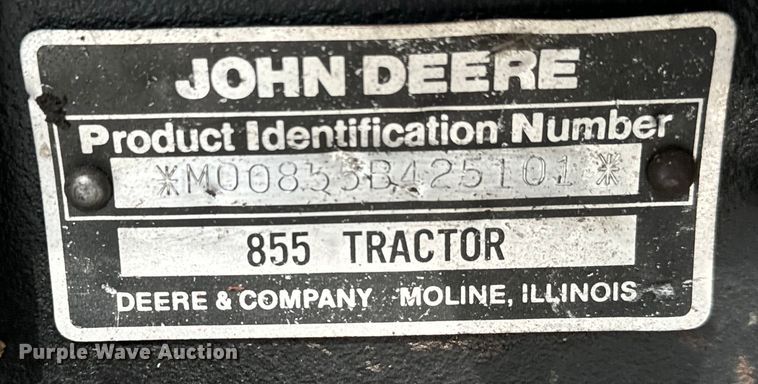 image for item LF9951 1987 John Deere 855 tractor