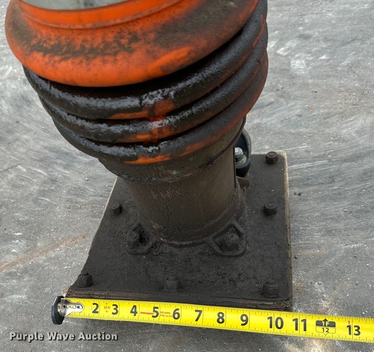 image for item LF9954 Mikasa MTX-70 plate compactor