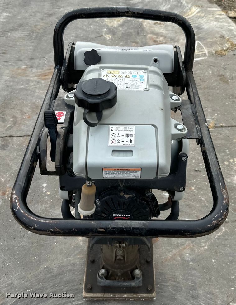 image for item LF9954 Mikasa MTX-70 plate compactor