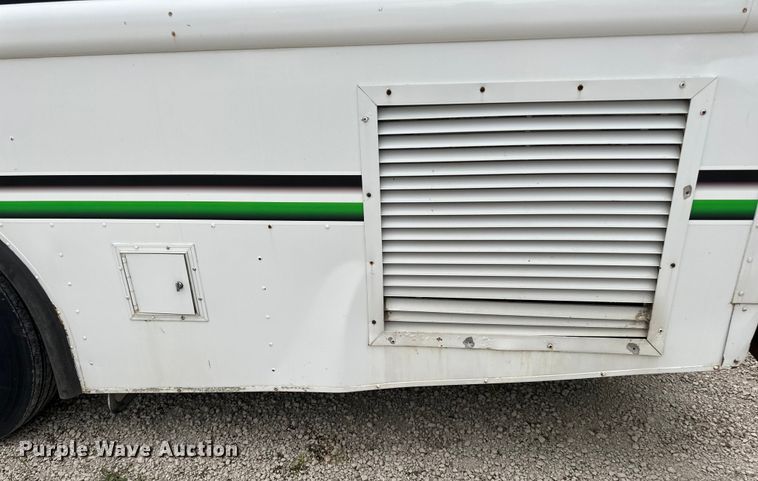 image for item LR9425 1994 Blue Bird  coach bus