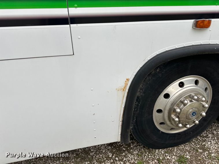 image for item LR9425 1994 Blue Bird  coach bus