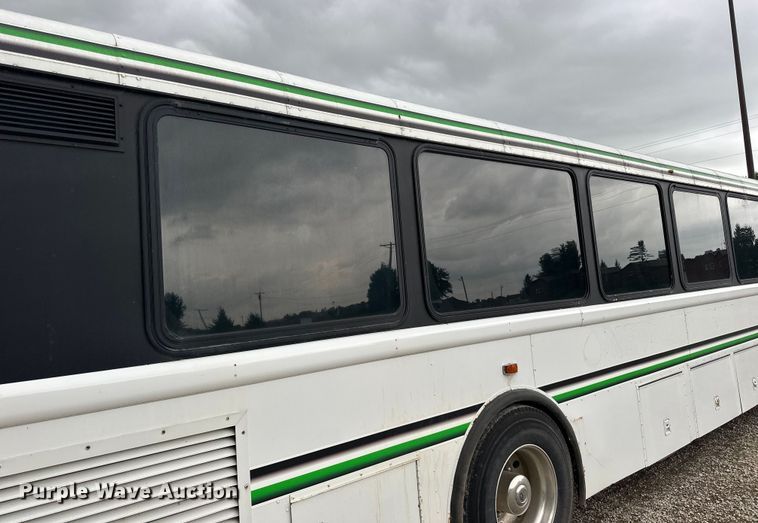 image for item LR9425 1994 Blue Bird  coach bus