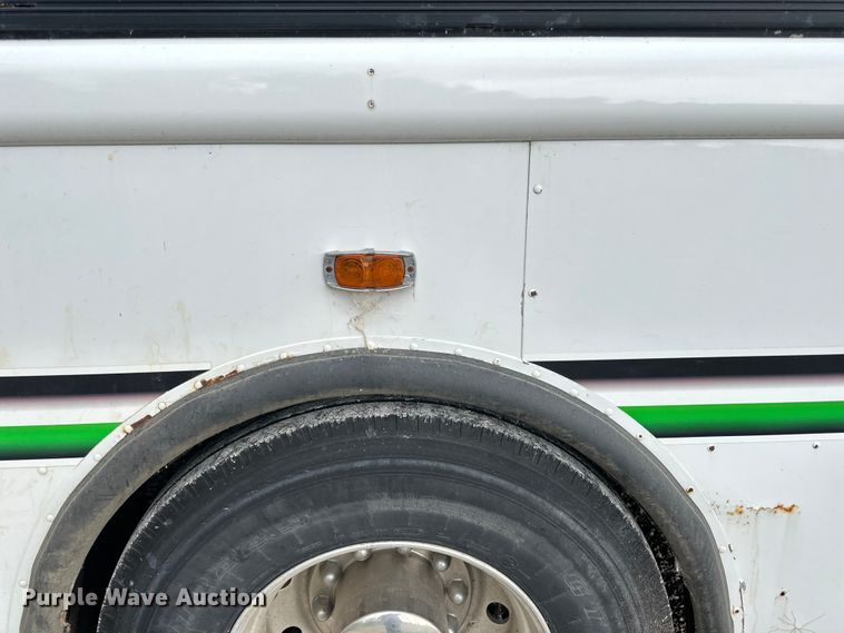 image for item LR9425 1994 Blue Bird  coach bus