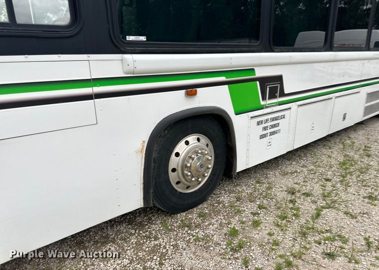 image for item LR9425 1994 Blue Bird  coach bus