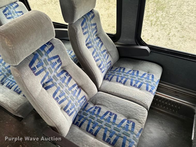 image for item LR9425 1994 Blue Bird  coach bus