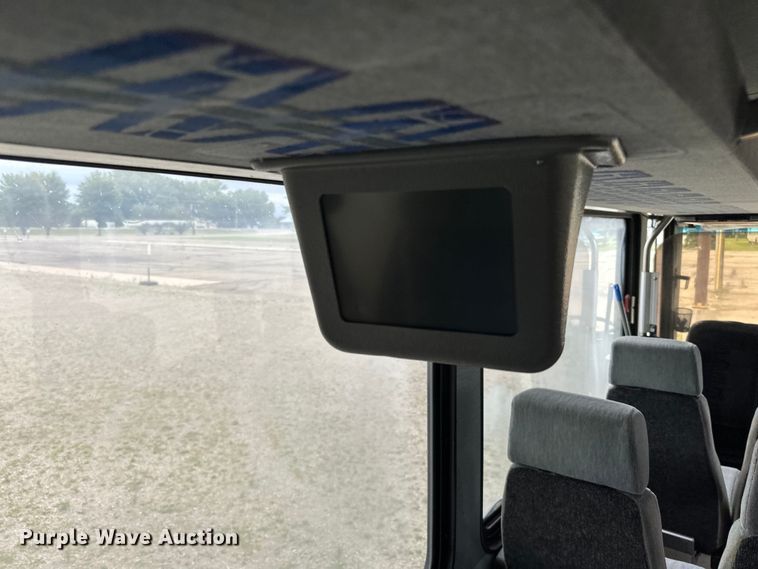 image for item LR9425 1994 Blue Bird  coach bus