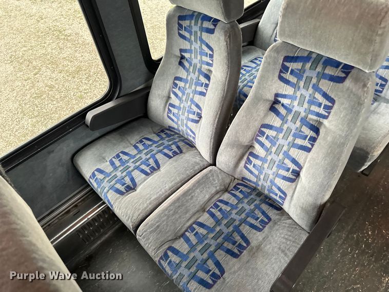 image for item LR9425 1994 Blue Bird  coach bus
