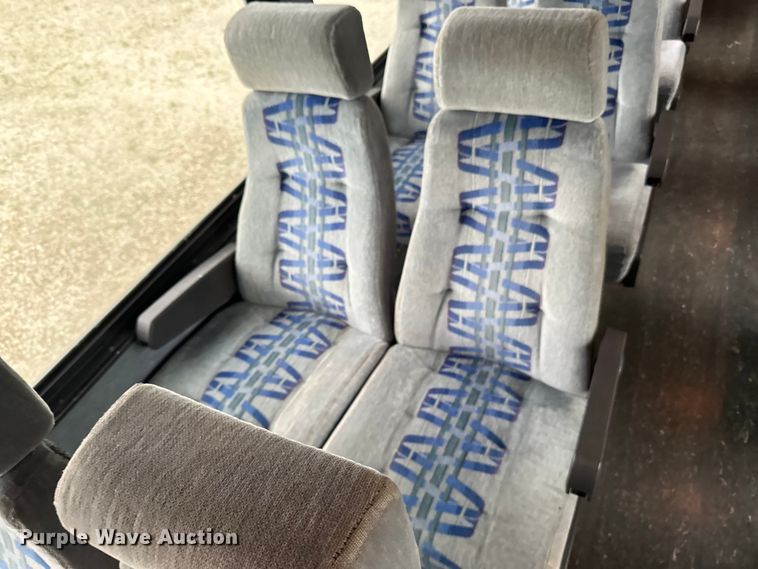 image for item LR9425 1994 Blue Bird  coach bus